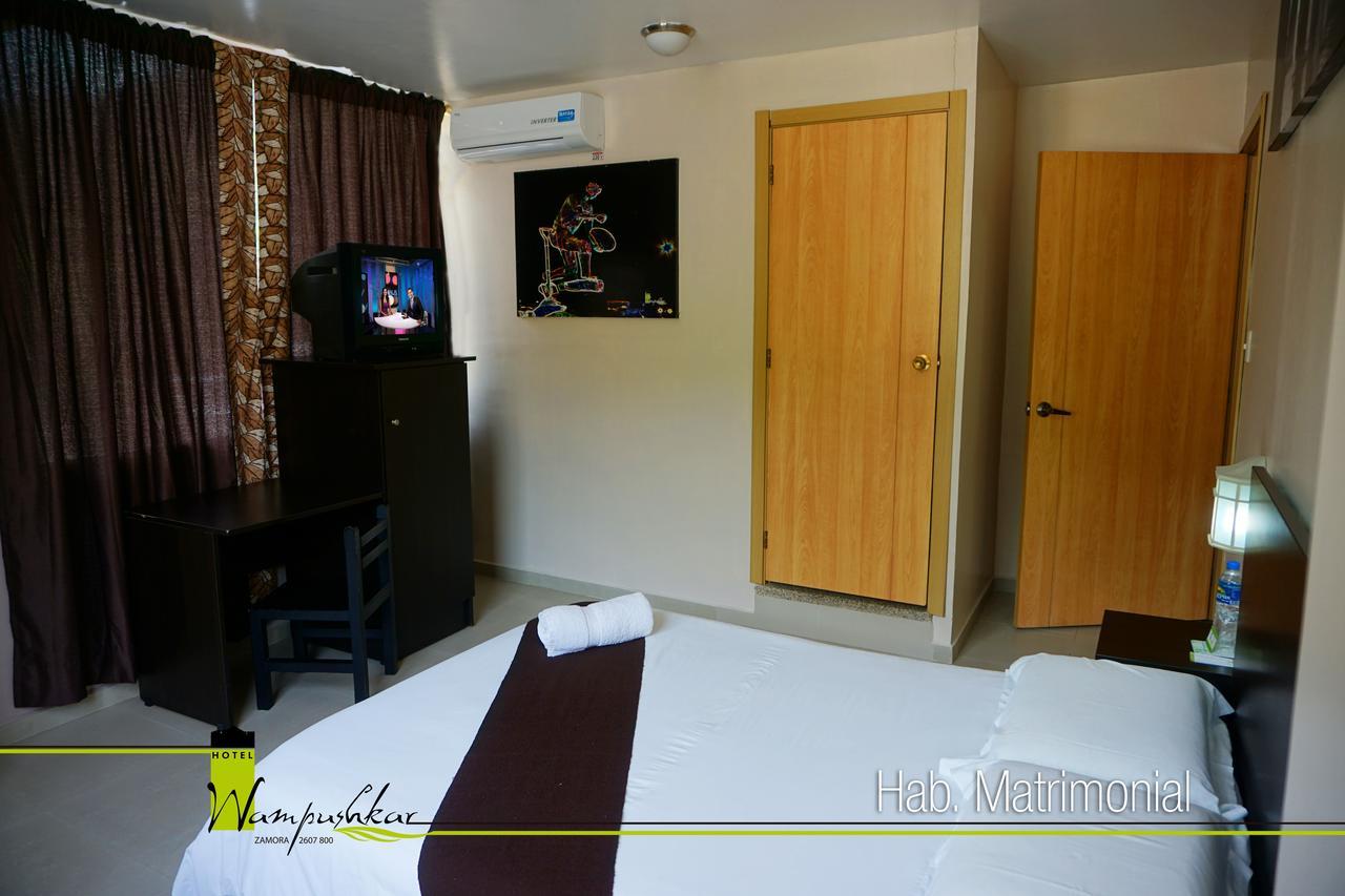 Hotel Wampushkar Zamora المظهر الخارجي الصورة